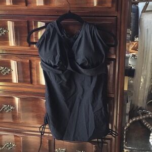 Black Sleeveless Dress